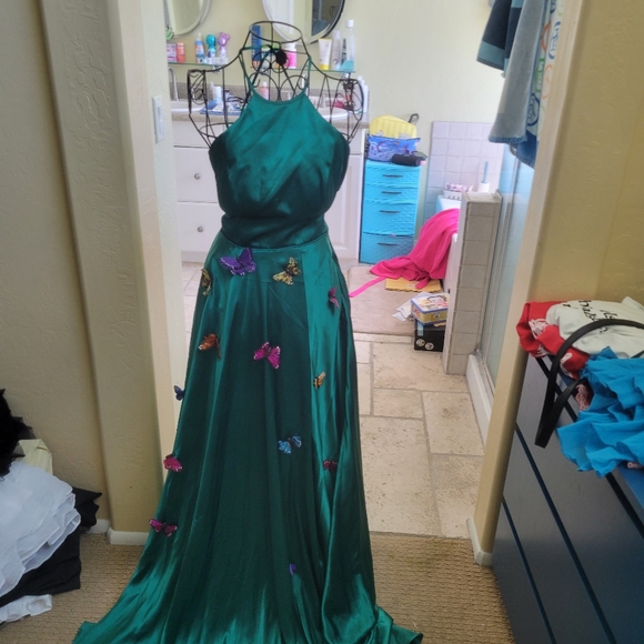 Blondie NITES Evening Gown Maxi Dress Green Satin Crossback BUTTERFLY - Picture 7 of 16